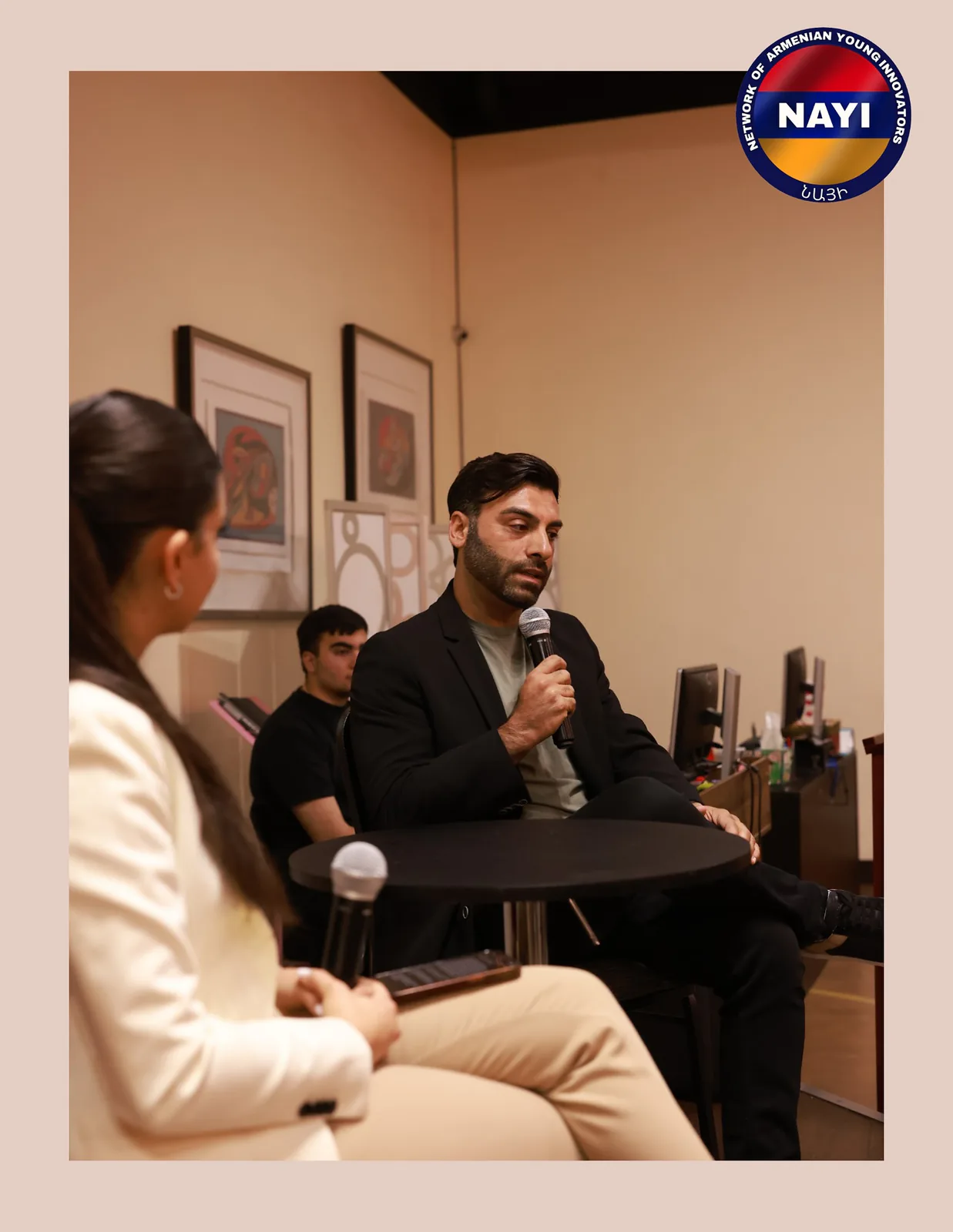 Chris Karageuzian speaking at NAYI's Armenian Innovators in AI event.