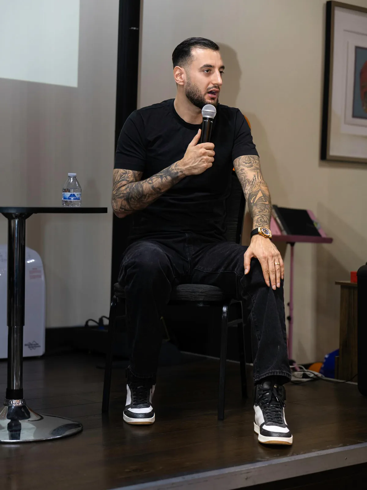Gary Chivichyan speaking during Chivichyan Night.