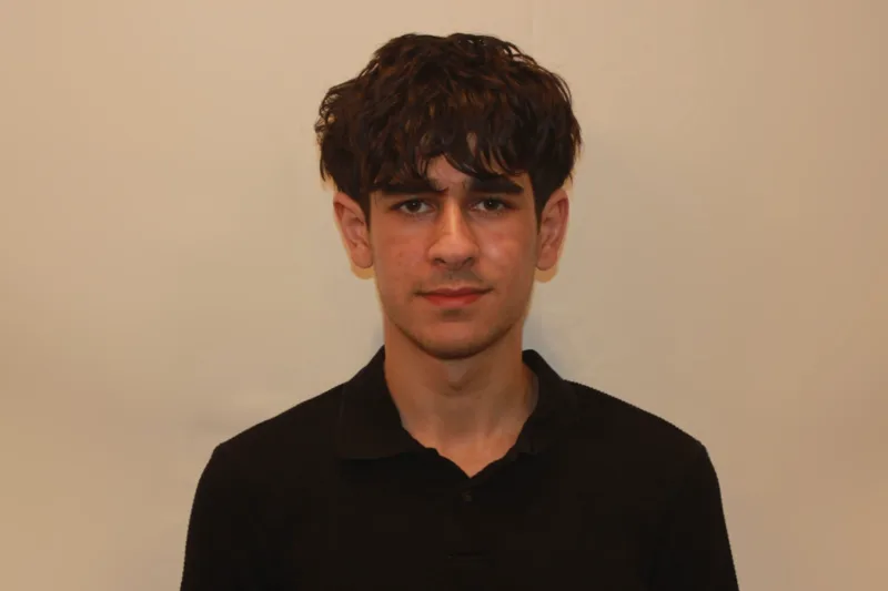 Portrait of Derik Hovsepian